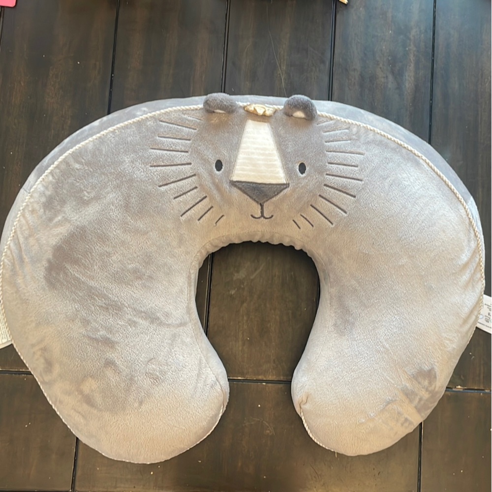 Boppy Nursing Pillow and 2 Gray Lion/Elephant Covers